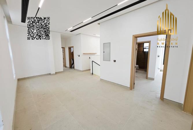 122900585 - Property Image 3