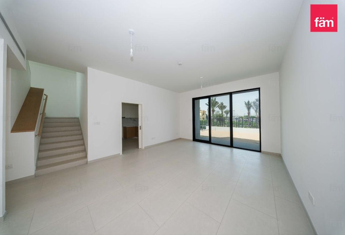 Exclusive Townhouse | Close To Pool & Park photo 3