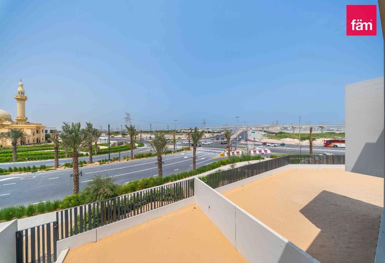Exclusive Townhouse | Close To Pool & Park photo 16