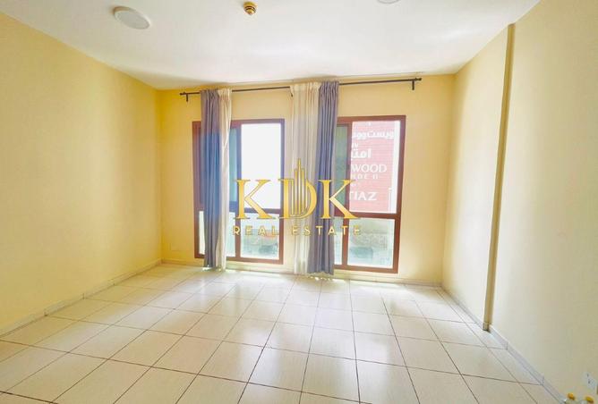 106865225 - Property Main Image