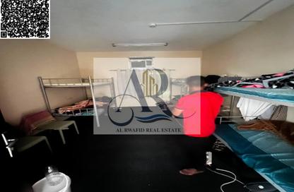 Labor Camp - Studio - 7+ Bathrooms for rent in Al Sajaa S - Al Sajaa - Sharjah