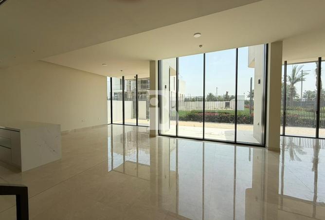 81121016 - صورة العقار 3