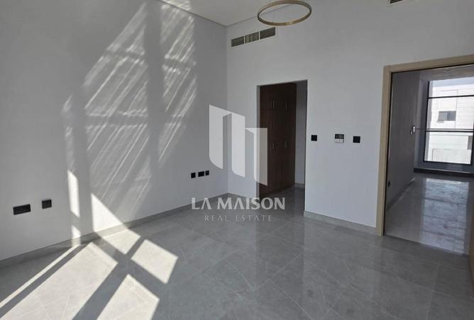 107278603 - Property Image 3