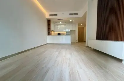 شقة - غرفة نوم - 2 حمامات للايجار في ذا ايست كريست - ديستريكت 17 - قرية جميرا الدائرية - دبي