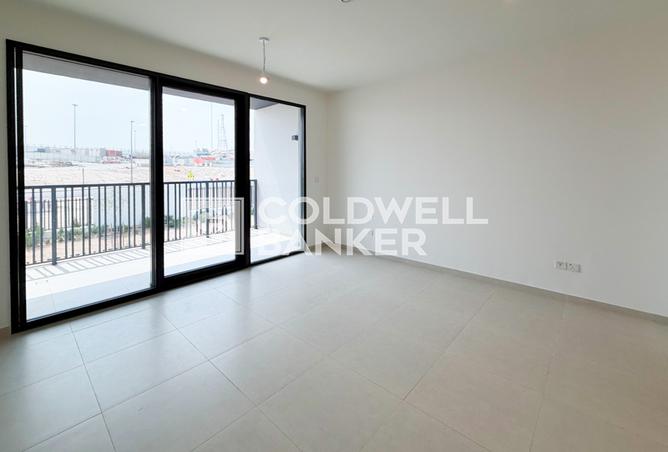 Close to Park | Single Row | Price Negotiable photo 2