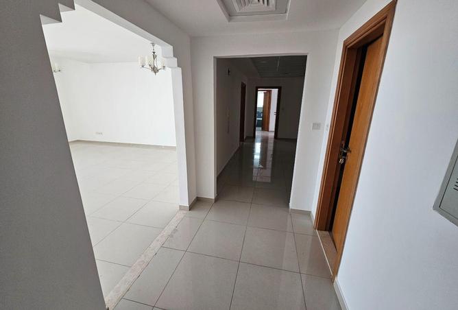 60521127 - صورة العقار 2