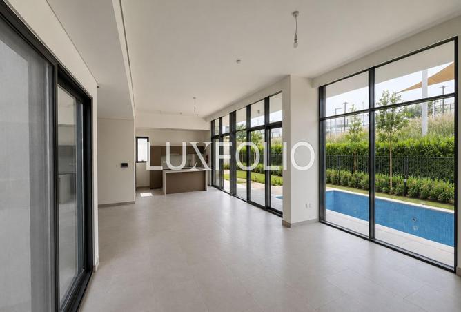 98263045 - Property Image 2
