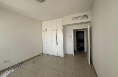 Apartment - 3 Bedrooms - 4 Bathrooms for rent in Thuraya Al Majaz Building - Al Majaz 3 - Al Majaz - Sharjah