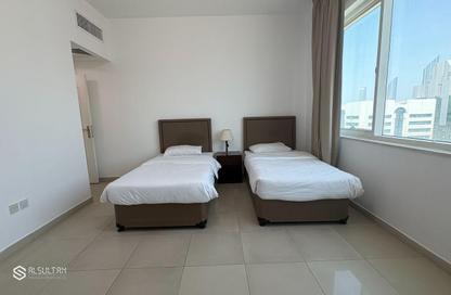 Apartment - 3 - 4 for rent in Al Otaiba Tower - Al Najda Street - Abu Dhabi Apartment - 3 - 4 for rent in Al Otaiba Tower - Al Najda Street - Abu Dhabi