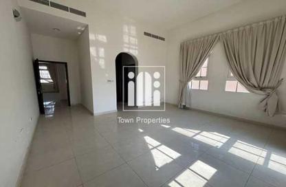 Villa - 4 Bedrooms - 5 Bathrooms for rent in Baniyas - Abu Dhabi