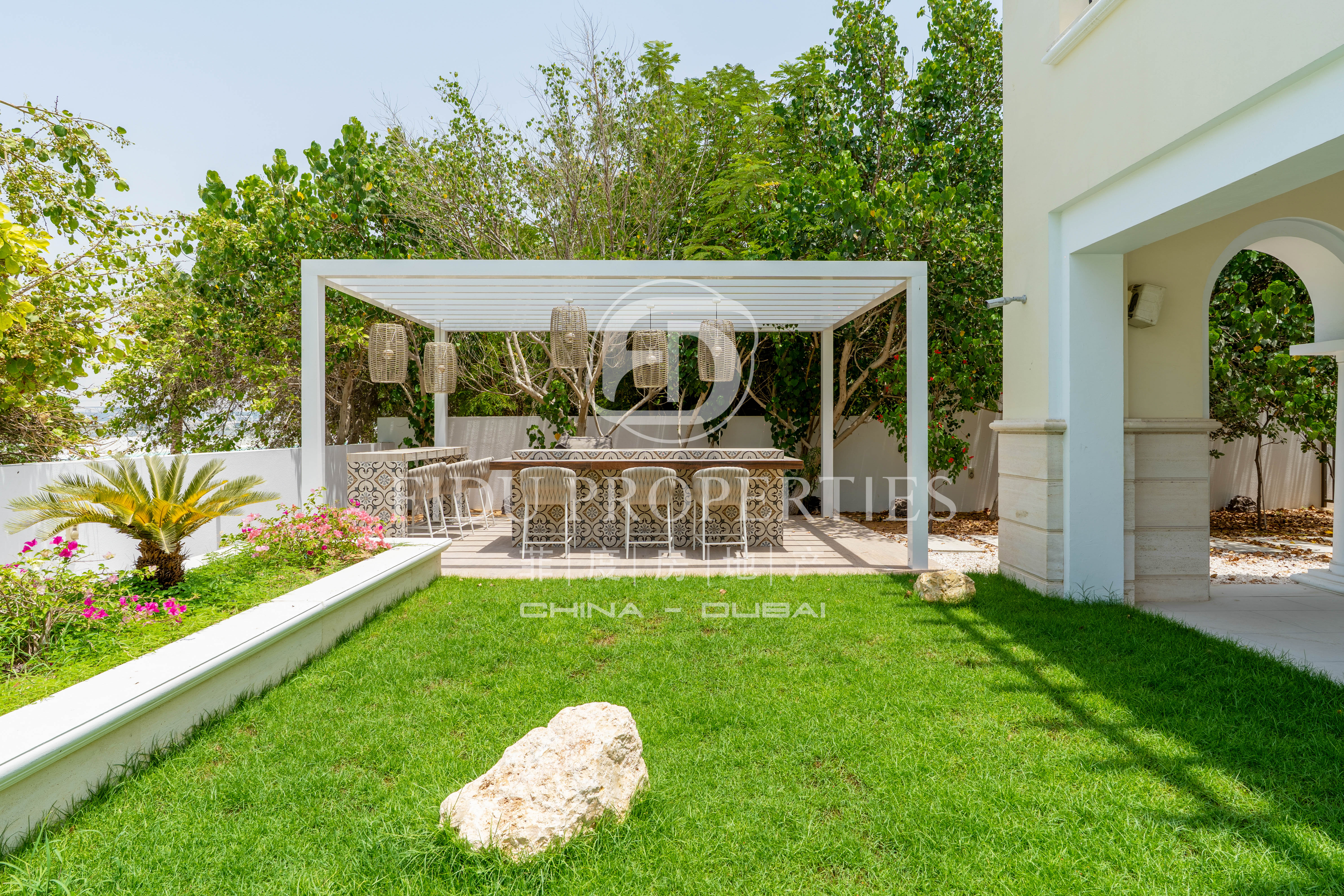 Majestic Mansion in District One: Live the Dream
