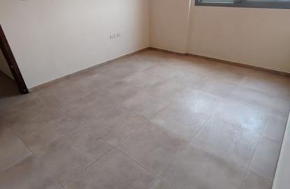 Apartment - 1 Bedroom - 1 Bathroom for rent in Budaniq 9 Building - Budaniq - Al Qasimia - Sharjah