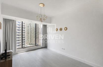 Apartment - 1 Bedroom - 1 Bathroom for rent in Silverene Tower B - Silverene - Dubai Marina - Dubai