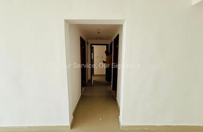 Apartment - 2 - 2 for rent in Al Mamzar Tower - Al Mamzar - Sharjah - Sharjah Apartment - 2 - 2 for rent in Al Mamzar Tower - Al Mamzar - Sharjah - Sharjah