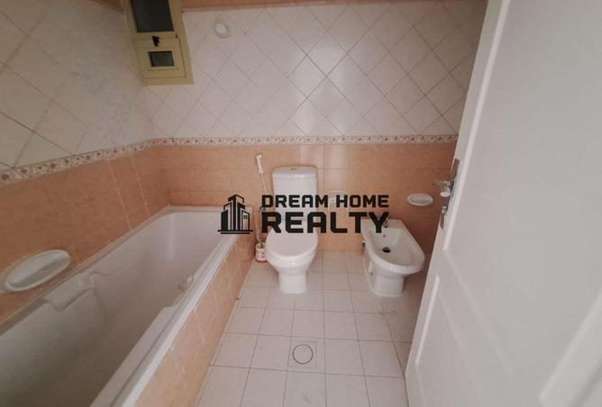 69892383 - Property Image 3