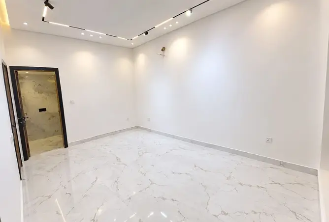 161865235 - Property Image 3