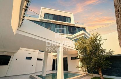 Villa - 5 Bedrooms - 7 Bathrooms for sale in Umm Suqeim 1 Villas - Umm Suqeim 1 - Umm Suqeim - Dubai