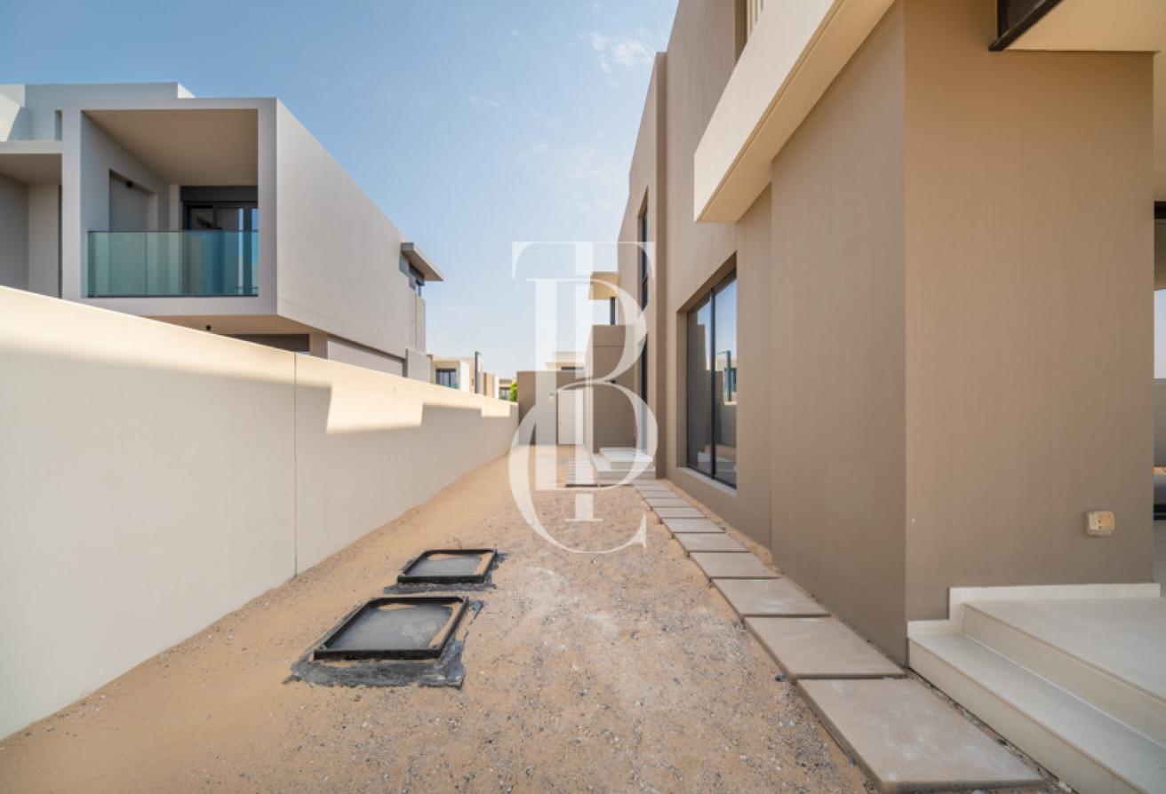 Spacious Layout | Close to Pool | Move In Now photo 27
