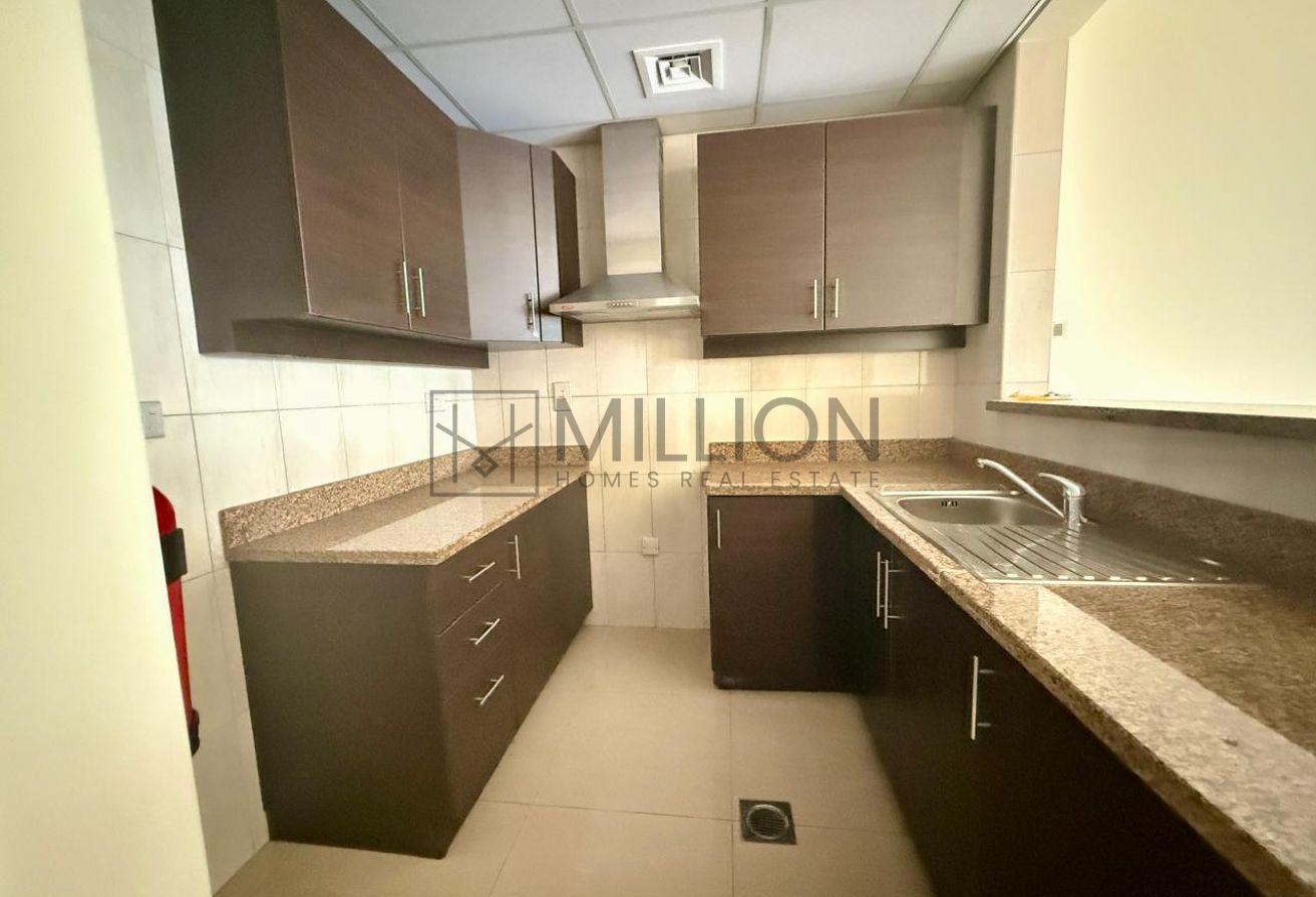 Spacious 1BR | Vacant | High Floor Unit photo 7