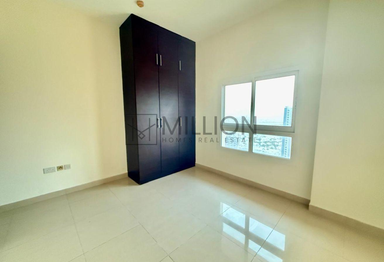 Spacious 1BR | Vacant | High Floor Unit photo 6
