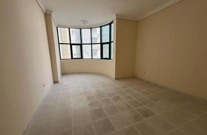 Apartment - 3 Bedrooms - 4 Bathrooms for rent in Qasimia 10 building - Al Mahatta - Al Qasimia - Sharjah
