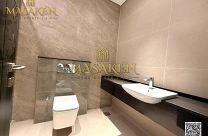 Villa - 4 Bedrooms - 6 Bathrooms for rent in Al Helio 2 - Al Helio - Ajman