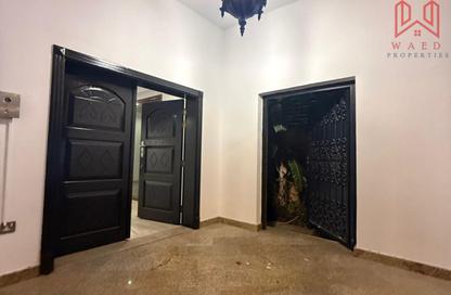 Villa - 3 Bedrooms - 4 Bathrooms for rent in Al Hudaiba - Bur Dubai - Dubai Villa - 3 Bedrooms - 4 Bathrooms for rent in Al Hudaiba - Bur Dubai - Dubai