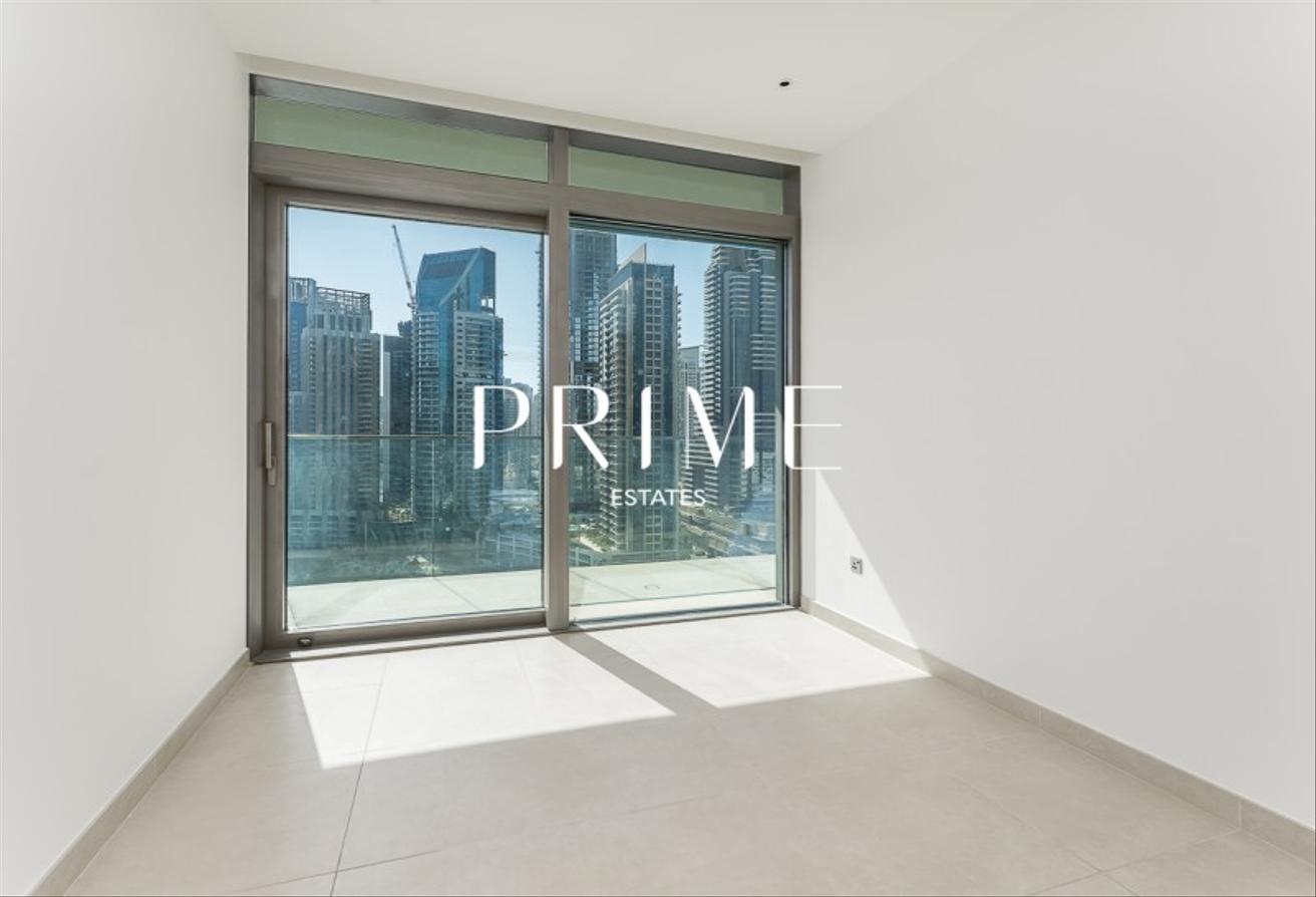 Uninterrupted Marina View | Spacious | Call Today! photo 15