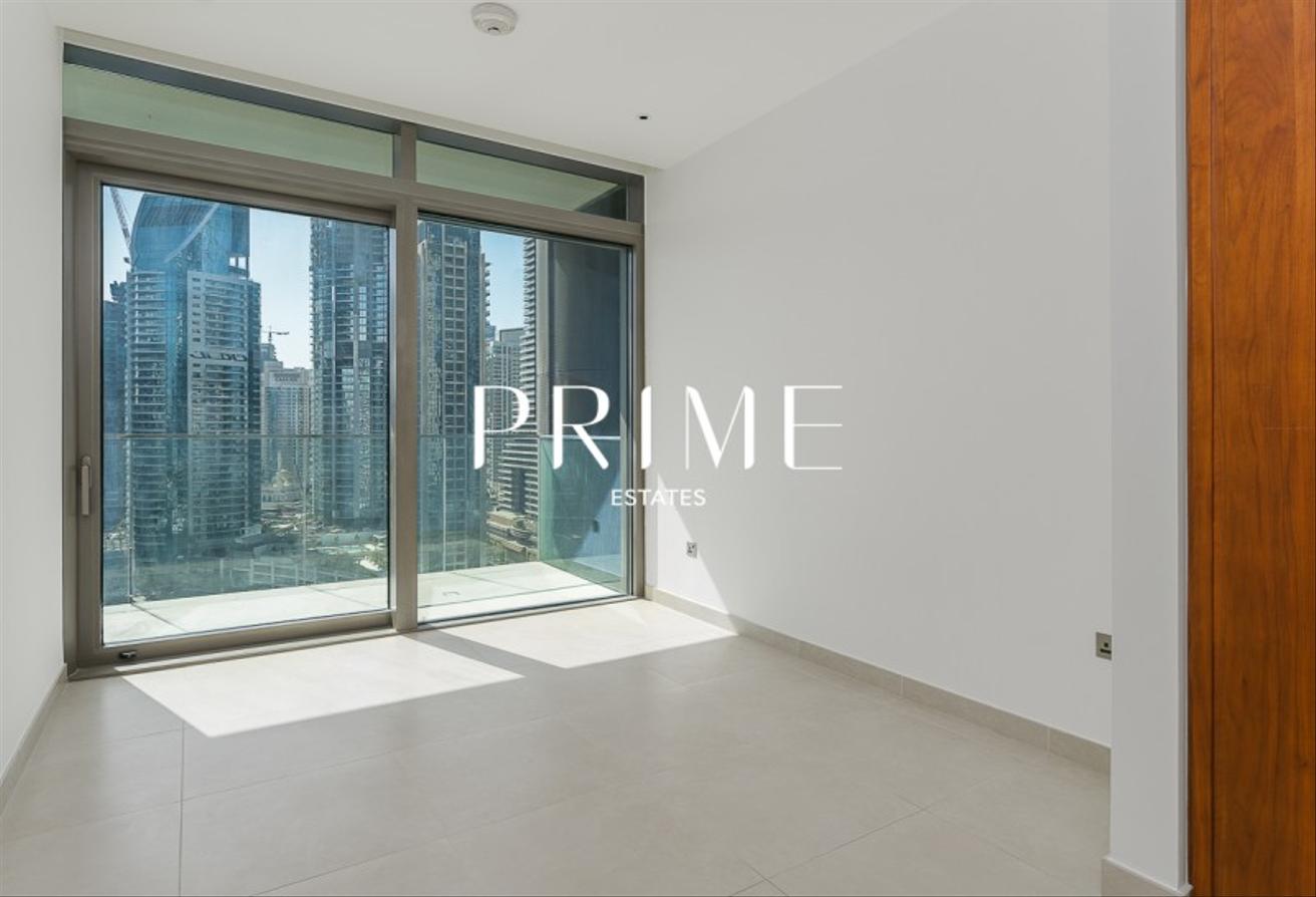 Uninterrupted Marina View | Spacious | Call Today! photo 13