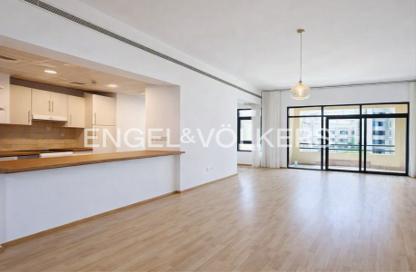 Apartment - 2 Bedrooms - 2 Bathrooms for rent in Al Nakheel 2 - Al Nakheel - Greens - Dubai