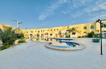 Villa - 4 Bedrooms - 5 Bathrooms for rent in Al Barsha 1 Villas - Al Barsha 1 - Al Barsha - Dubai