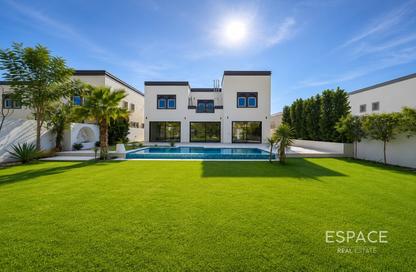 Villa - 3 Bedrooms - 4 Bathrooms for sale in District 5 - Jumeirah Park - Dubai