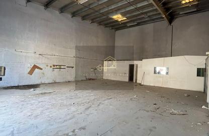 Warehouse - Studio - 1 for rent in Al Qusais 2 - Al Qusais Residential Area - Al Qusais - Dubai