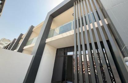 Townhouse - 3 Bedrooms - 3 Bathrooms for rent in The Gate - Masdar City - Abu Dhabi