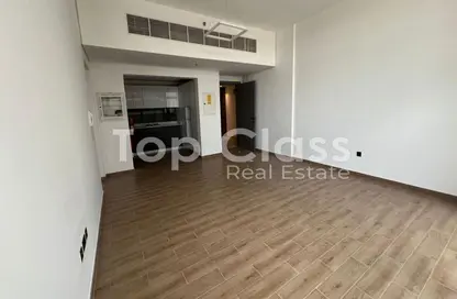 شقة - 2 غرف نوم - 3 حمامات للايجار في في2 - مدينة دبي الرياضية - دبي