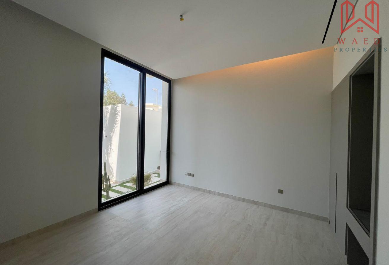 Brand New 6-BR Villa| Private Pool | Jumeirah 3 photo 5