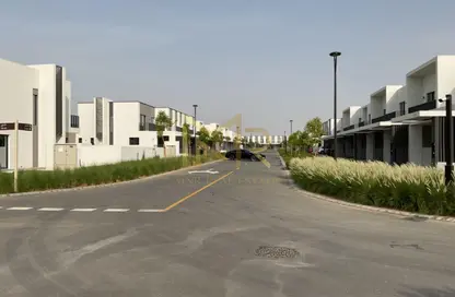 Townhouse - 3 Bedrooms - 4 Bathrooms for sale in Greenview - EMAAR South - Dubai South (Dubai World Central) - Dubai