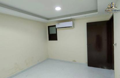 Full Floor - 2 Bedrooms - 2 Bathrooms for rent in Al Mowaihat 2 - Al Mowaihat - Ajman