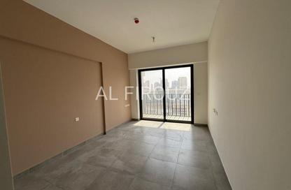 Apartment - 3 - 3 for rent in Lucky 1 Residence - District 13 - Jumeirah Village Circle - Dubai