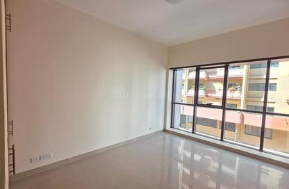 Apartment - 4 - 3 for rent in Golden Sands 9 - Al Mankhool - Bur Dubai - Dubai