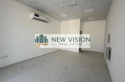 Shop - Studio - 1 for rent in Al Sajaa Industrial - Al Sajaa - Sharjah