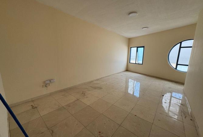 80275811 - Property Image 3