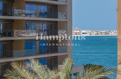Apartment - 1 Bedroom - 1 Bathroom for sale in Palace Beach Residence Tower 1 - Palace Beach Residence - Emaar Beachfront - Dubai Harbour - Dubai