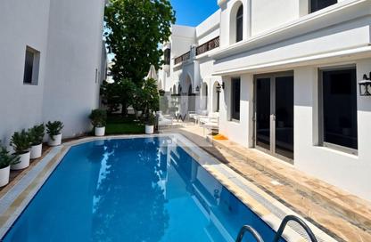 Villa - 4 - 5 for rent in Garden Homes Frond L - Garden Homes - Palm Jumeirah - Dubai