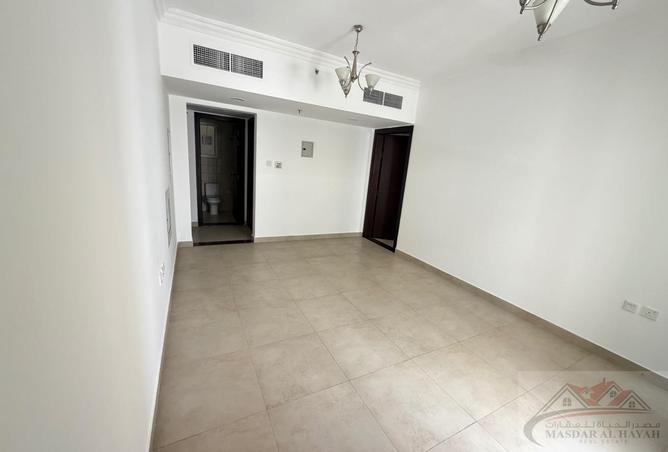 96932374 - Property Image 2