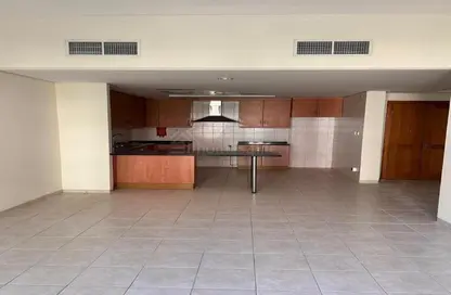 شقة - 2 غرف نوم - 3 حمامات للايجار في مبنى 132 - طراز حديث - ديسكفري جاردنز - دبي