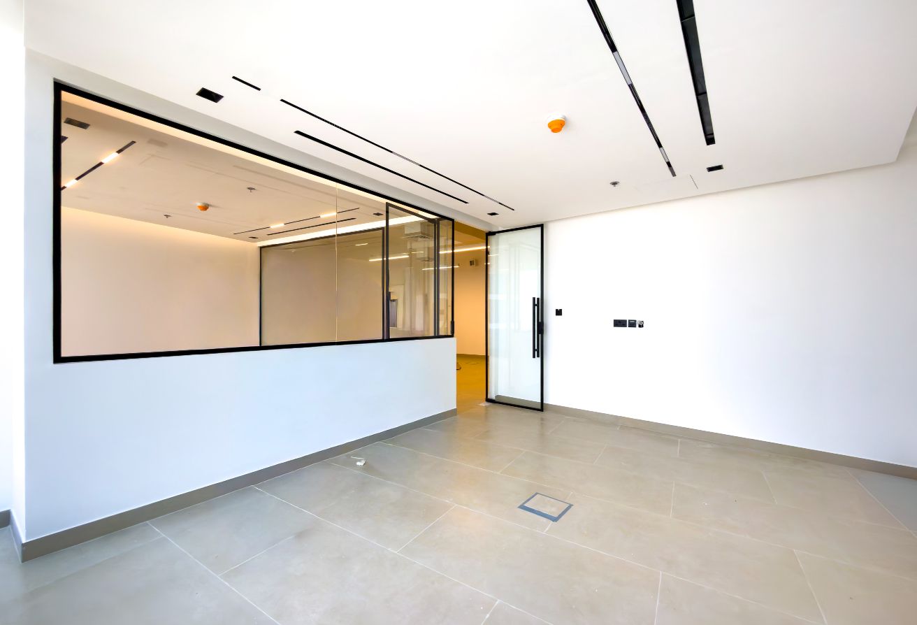 Studio office space in I Rise Tower, Barsha Heights (Tecom): 11