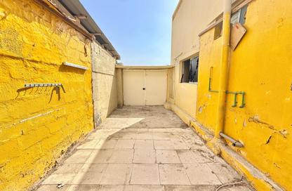 Villa - 4 Bedrooms - 3 Bathrooms for rent in Al Sabkha - Al Riqqa - Sharjah