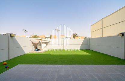 Villa - 3 - 4 for sale in Manazel Al Reef 2 - Al Samha - Abu Dhabi
