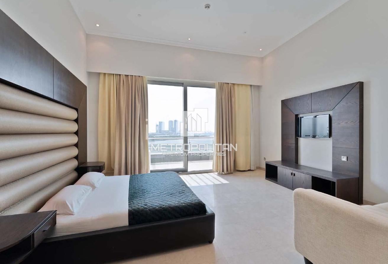 Exclusive Penthouse| Signature Residence| Sea View photo 10